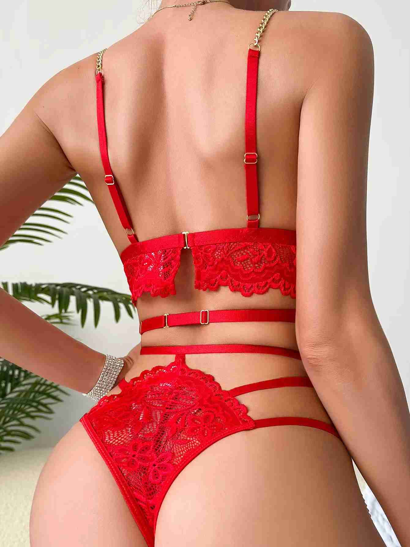 LaceMora Zarnish Lingerie Set