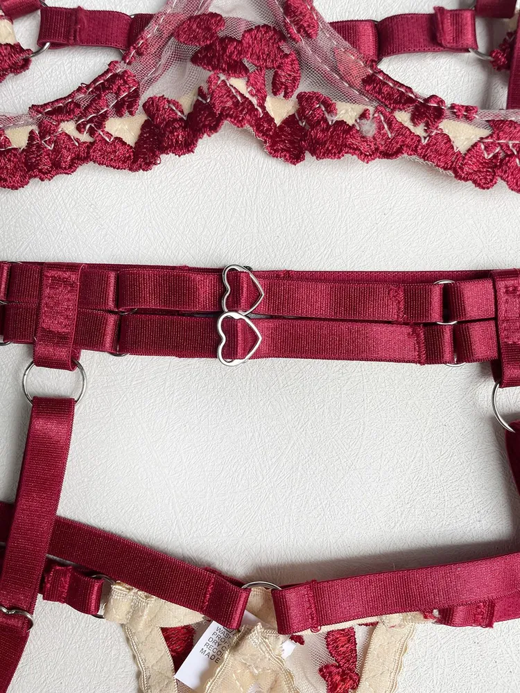 LACE MORA erotic lingerie