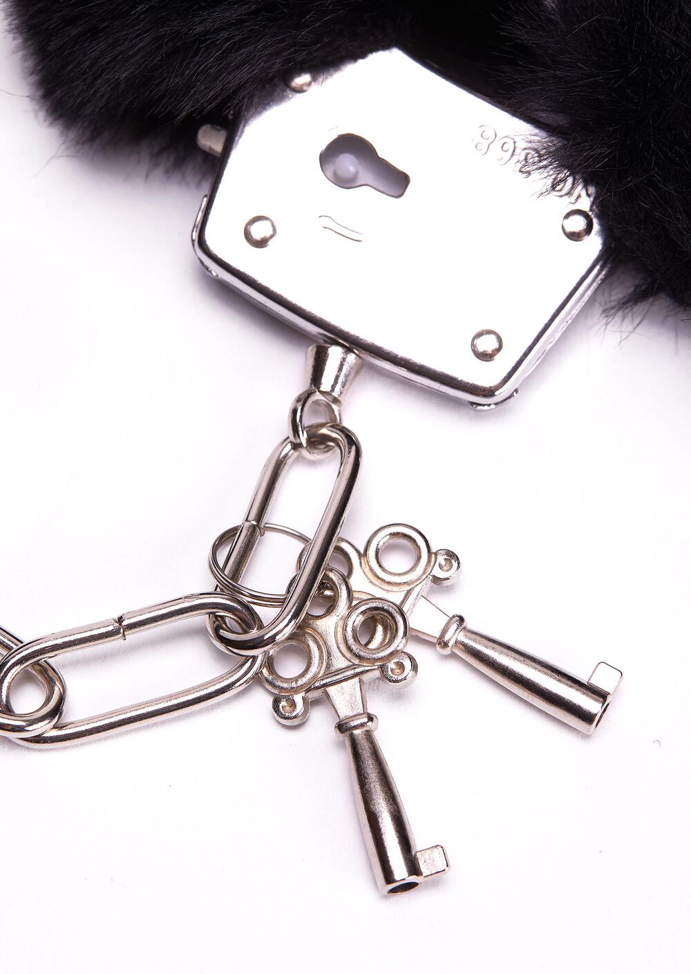 LaceMora Plush Faux Fur Handcuffs
