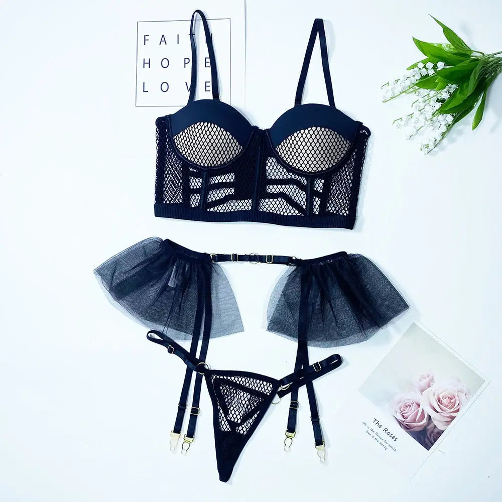 LacyMore Drusilla Lingerie Set